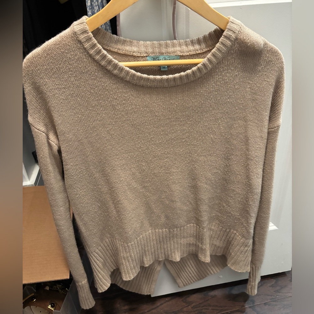 Tan Crew Neck Sweater with Wavy Hem
